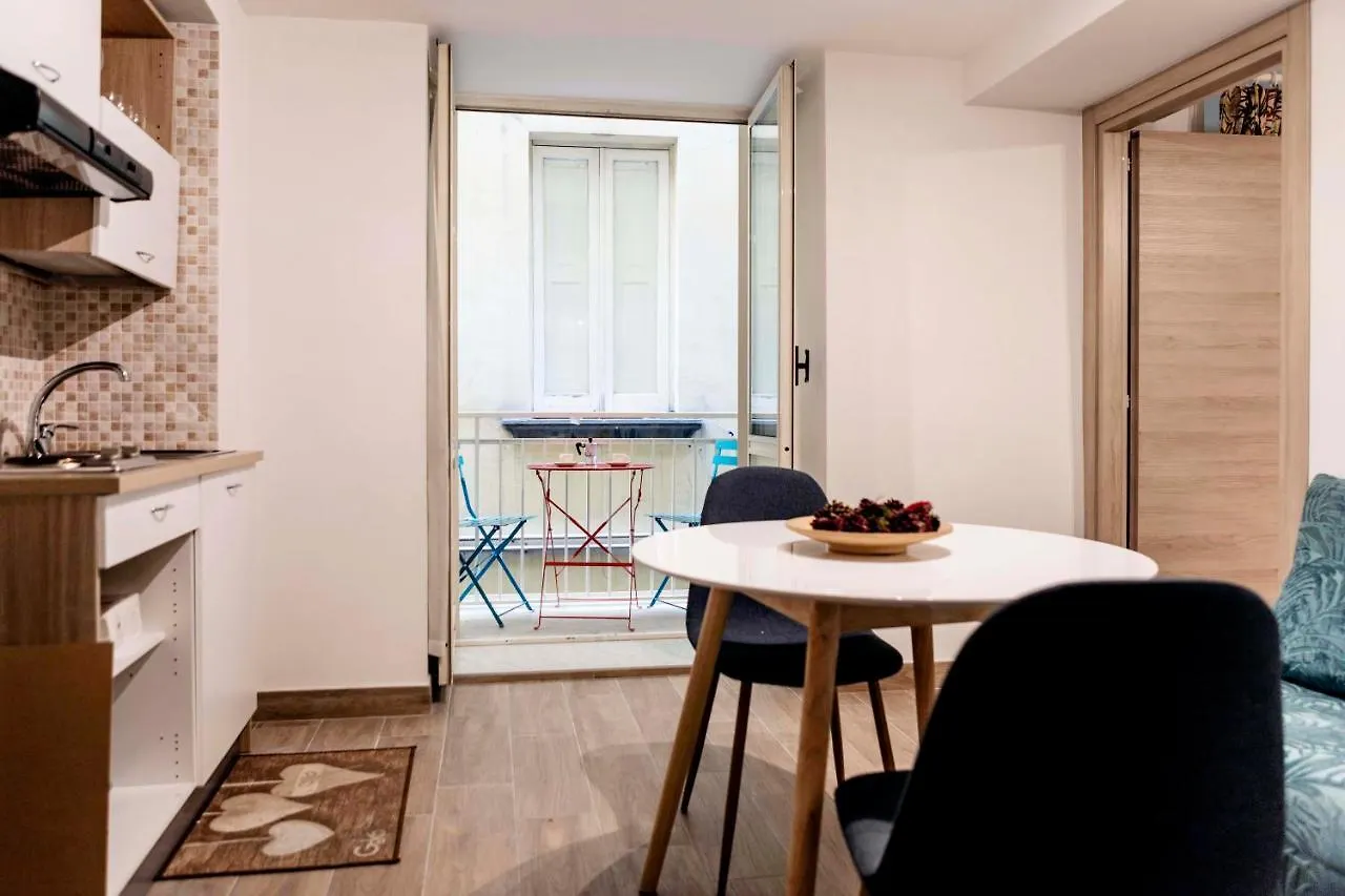 Via Nilo 20 Apartments Νάπολη