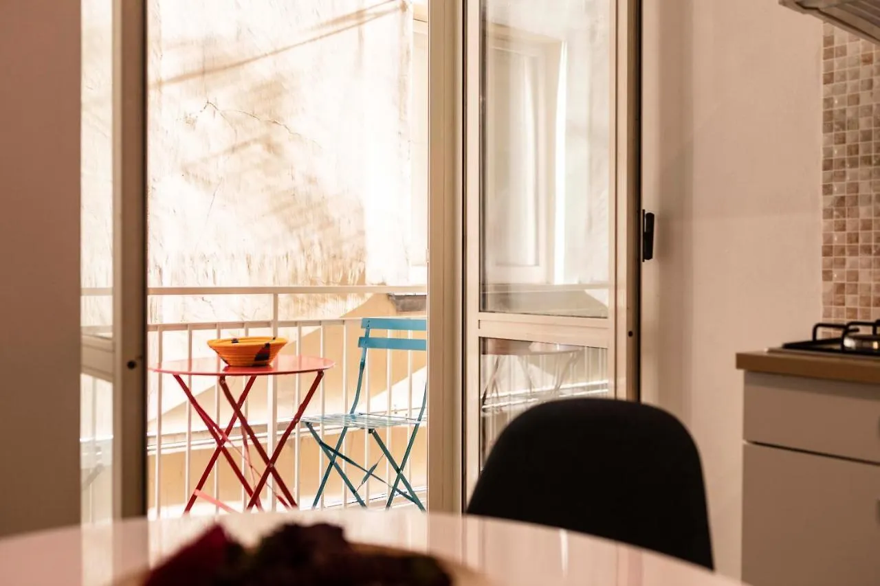 Via Nilo 20 Apartments Νάπολη